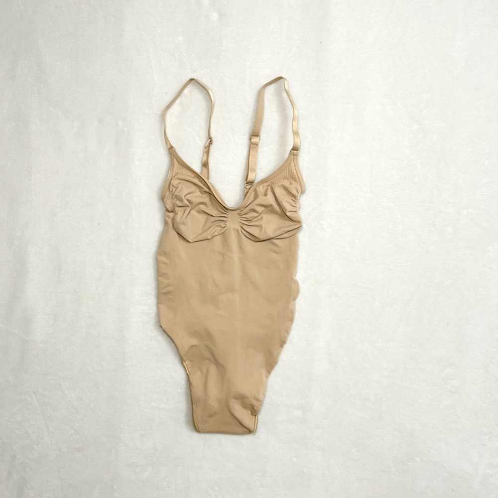New Skims Seamless Sculpt Thong Bodysuit